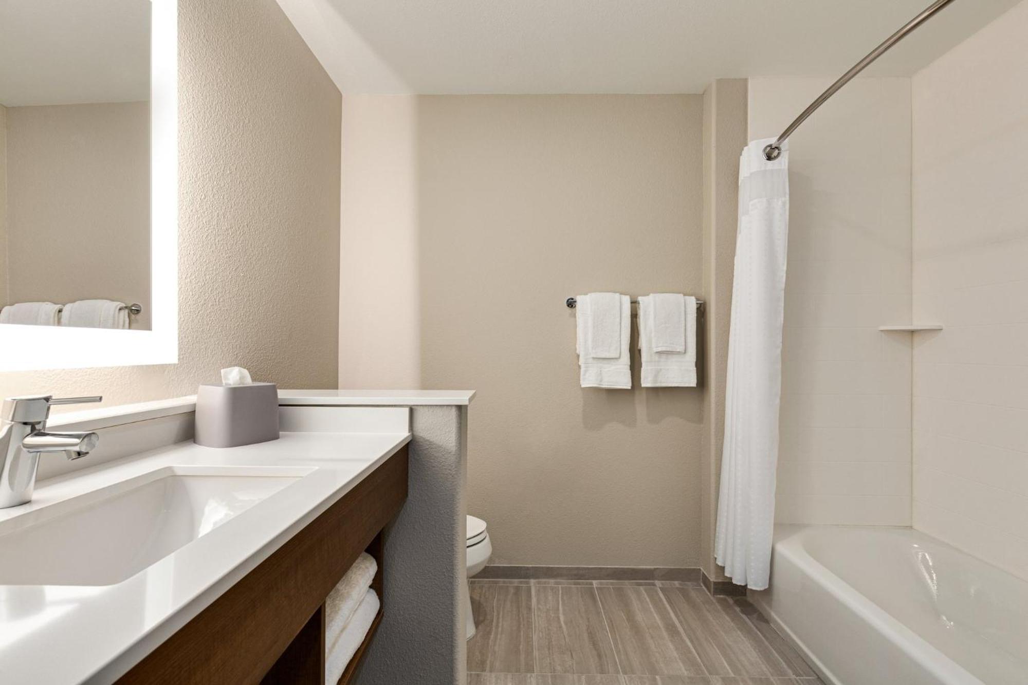 Holiday Inn Express & Suites Hayward - Castro Valley By Ihg Dış mekan fotoğraf
